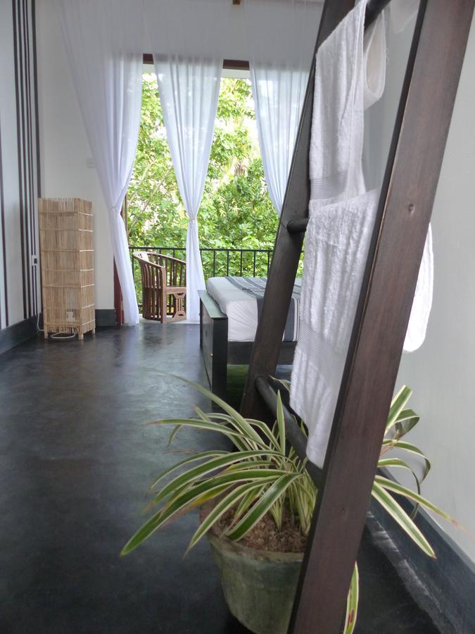 Lake House Hikka Hikkaduwa Bagian luar foto