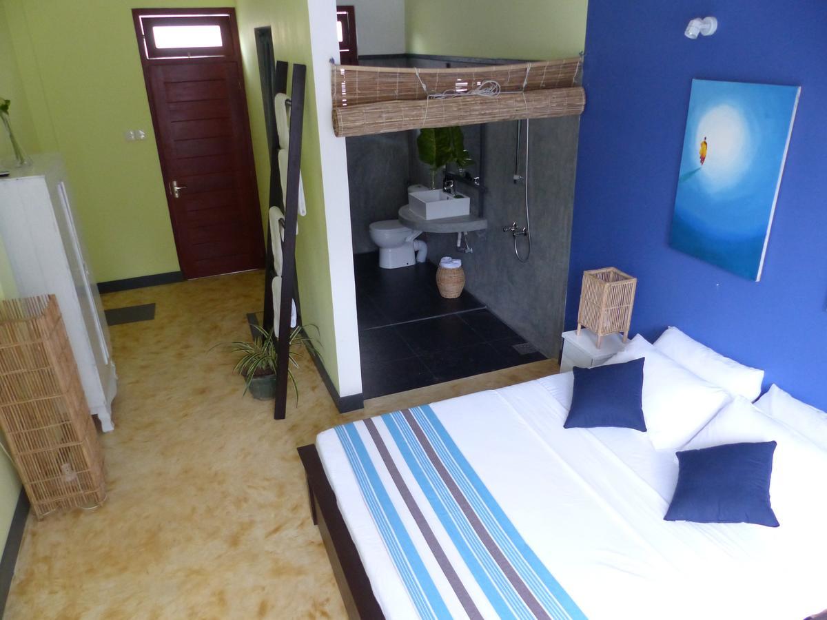 Lake House Hikka Hikkaduwa Bagian luar foto